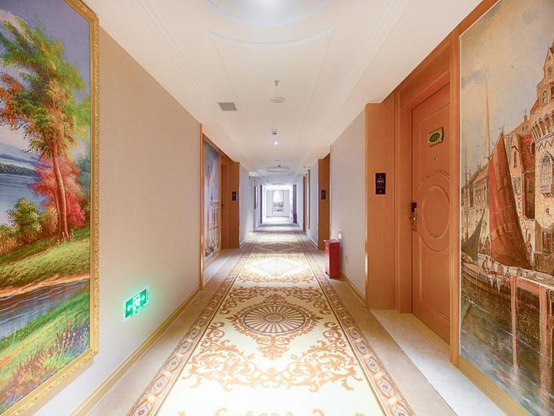Vienna International Hotel Haikou West Bus Station Екстериор снимка