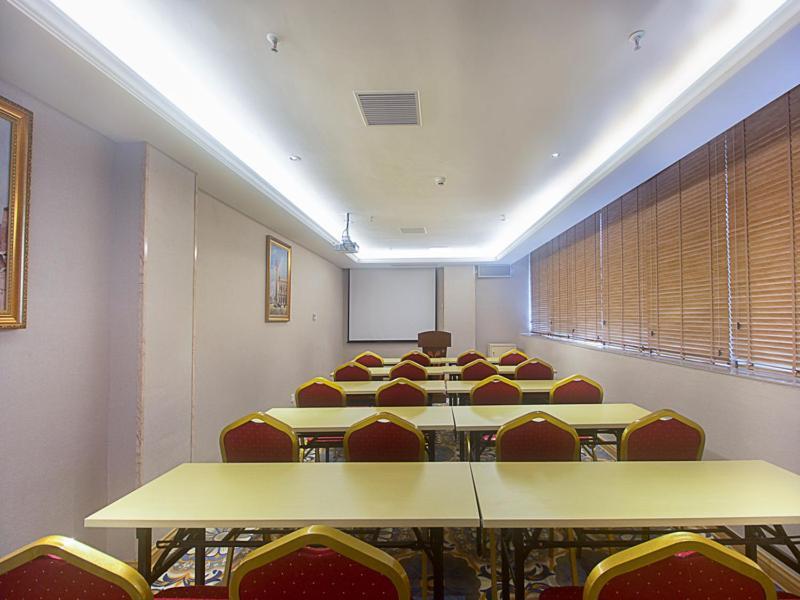 Vienna International Hotel Haikou West Bus Station Екстериор снимка